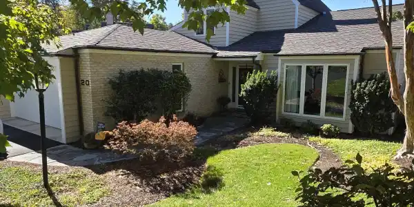 253 Island Green DR