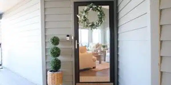 Image 3: Front door