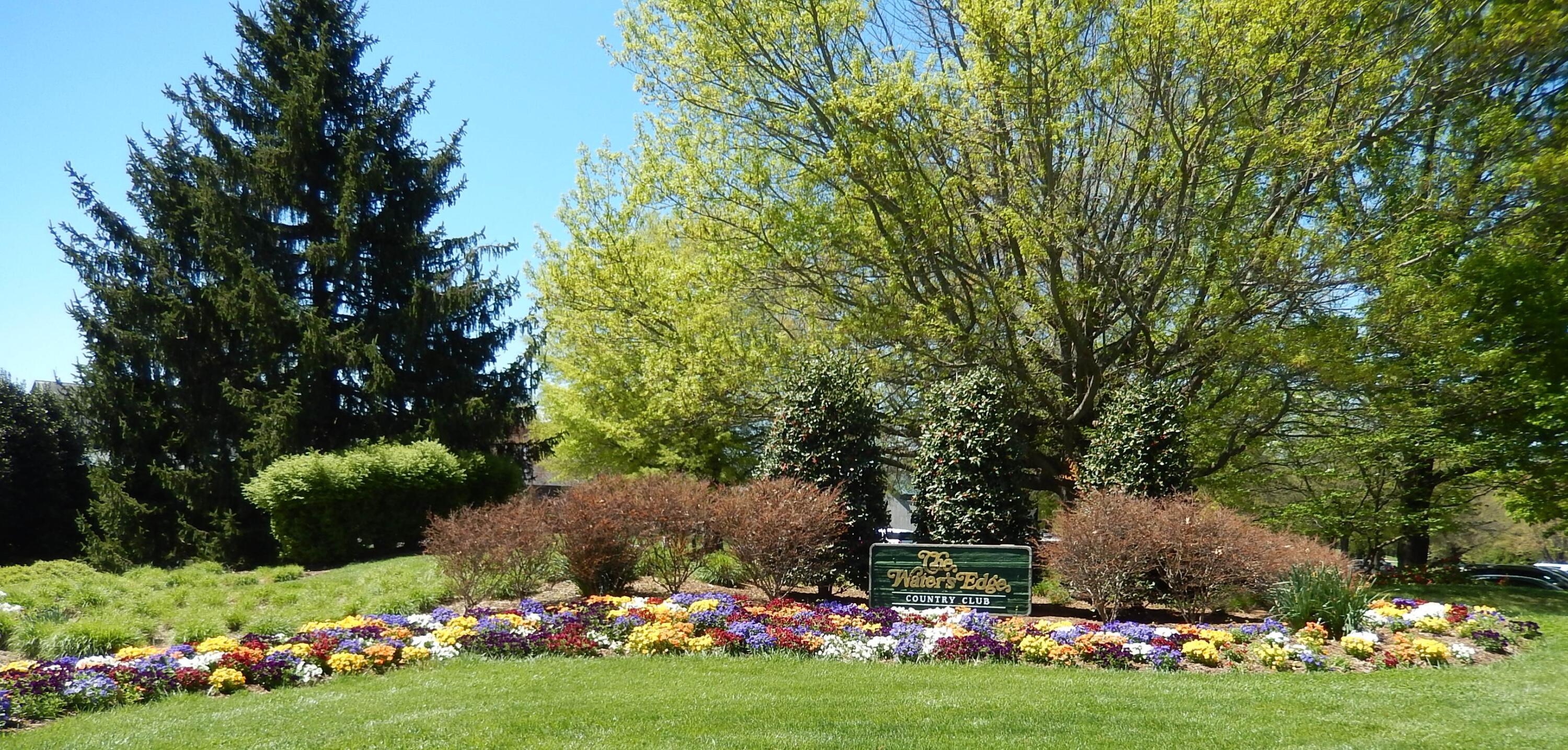 Image 1: WatersEdgeCountryClubEntrance20210416