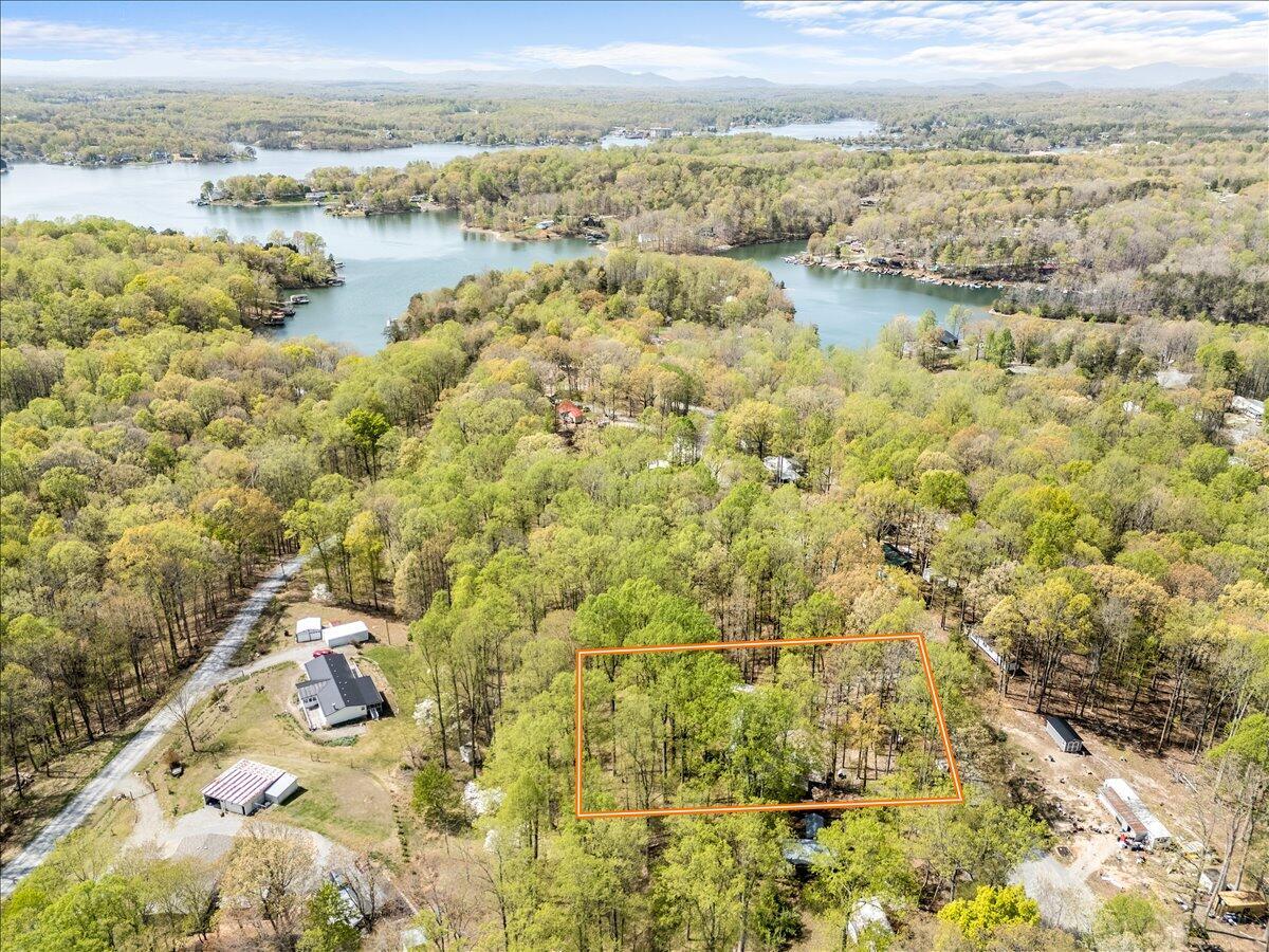 Image 2: 22-109 Whisperridge Ct-22