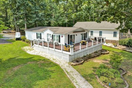 323 Mill Lake RD