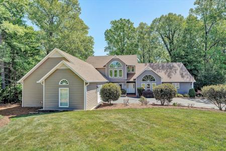 25 Findlay CIR