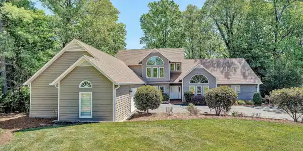 25 Findlay CIR