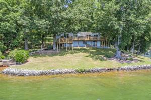 103 Willow CT