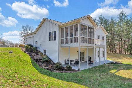 1034 Joffrey DR