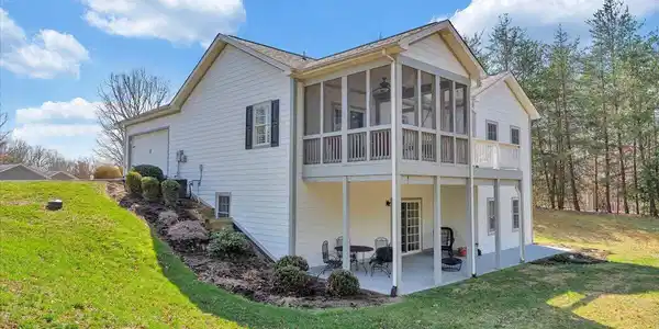 1034 Joffrey DR