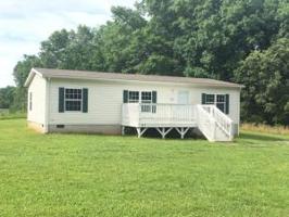 453 Lilac LN