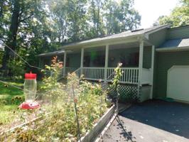 114 Woodlake DR