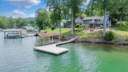 292 Cove RD