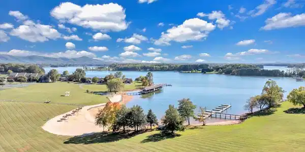 Image 2: 049-16-DJI_20251018033846_0242_D