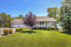106 Gross Point DR