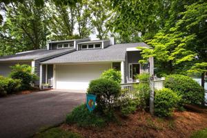 454 Anchor DR
