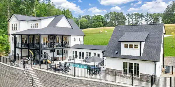 250 Mountain Vista DR