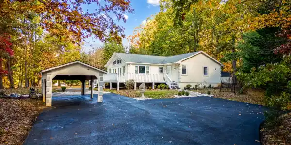 404 Heather LN