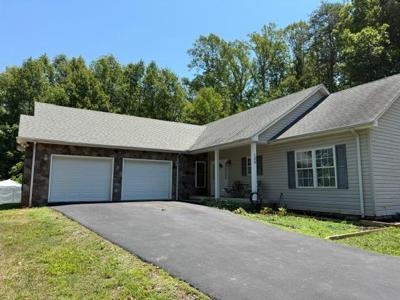 100 Walton DR