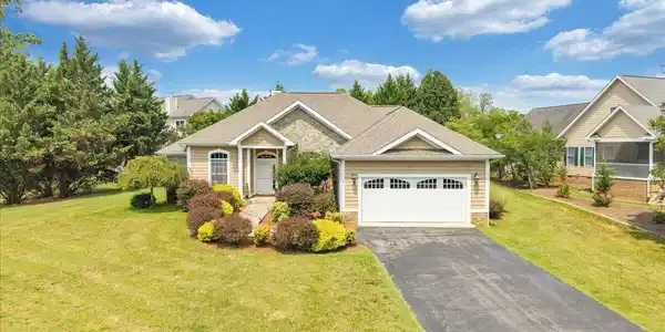 60 Farmers CIR