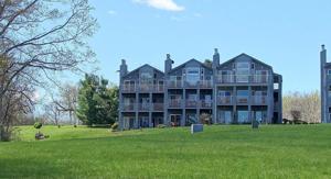 94 WATERSIDE CIR Unit #A-1