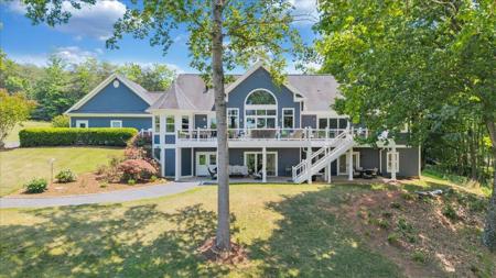 140 Peaks View DR