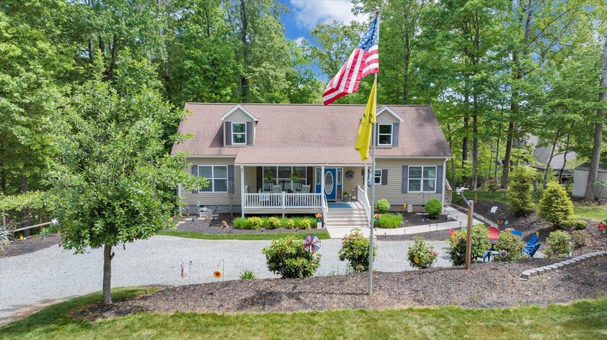 Image 3: Beautiful home awaits you!