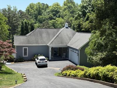 188 Lemon LN