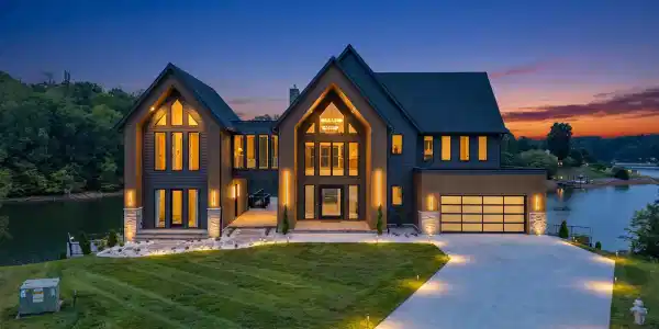 64 Grande Lake CIR