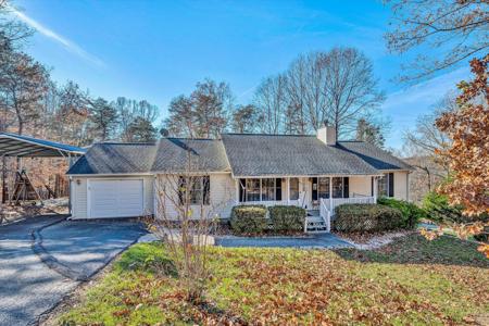 95 Indian Pointe DR