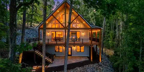 40 Crown Point WAY