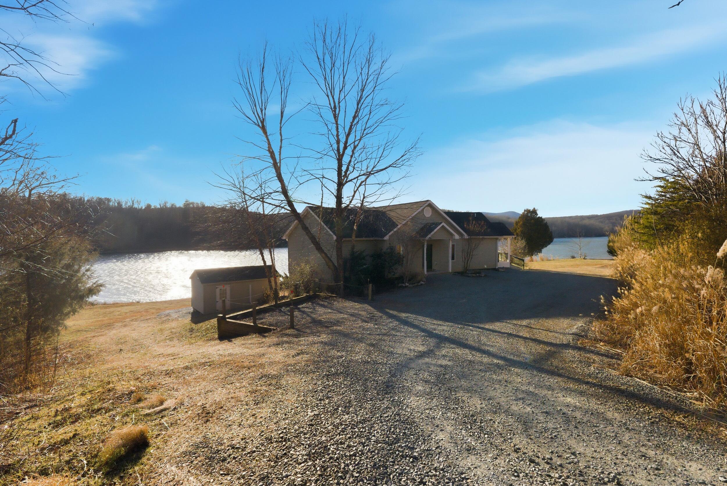 Image 4: 209 leesville lake ct_034