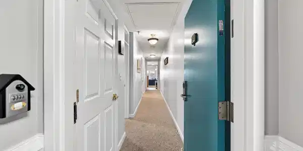 Image 3: Condo Entrance