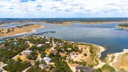 1761 Lakeside W