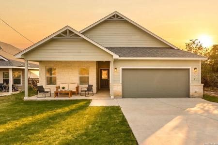 952 RIMROCK CV