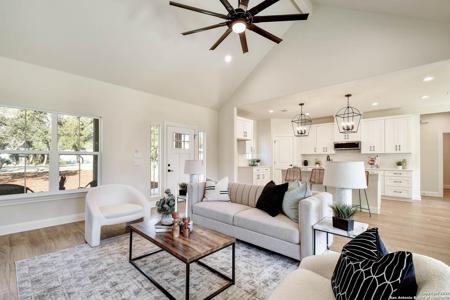 159 High Oaks