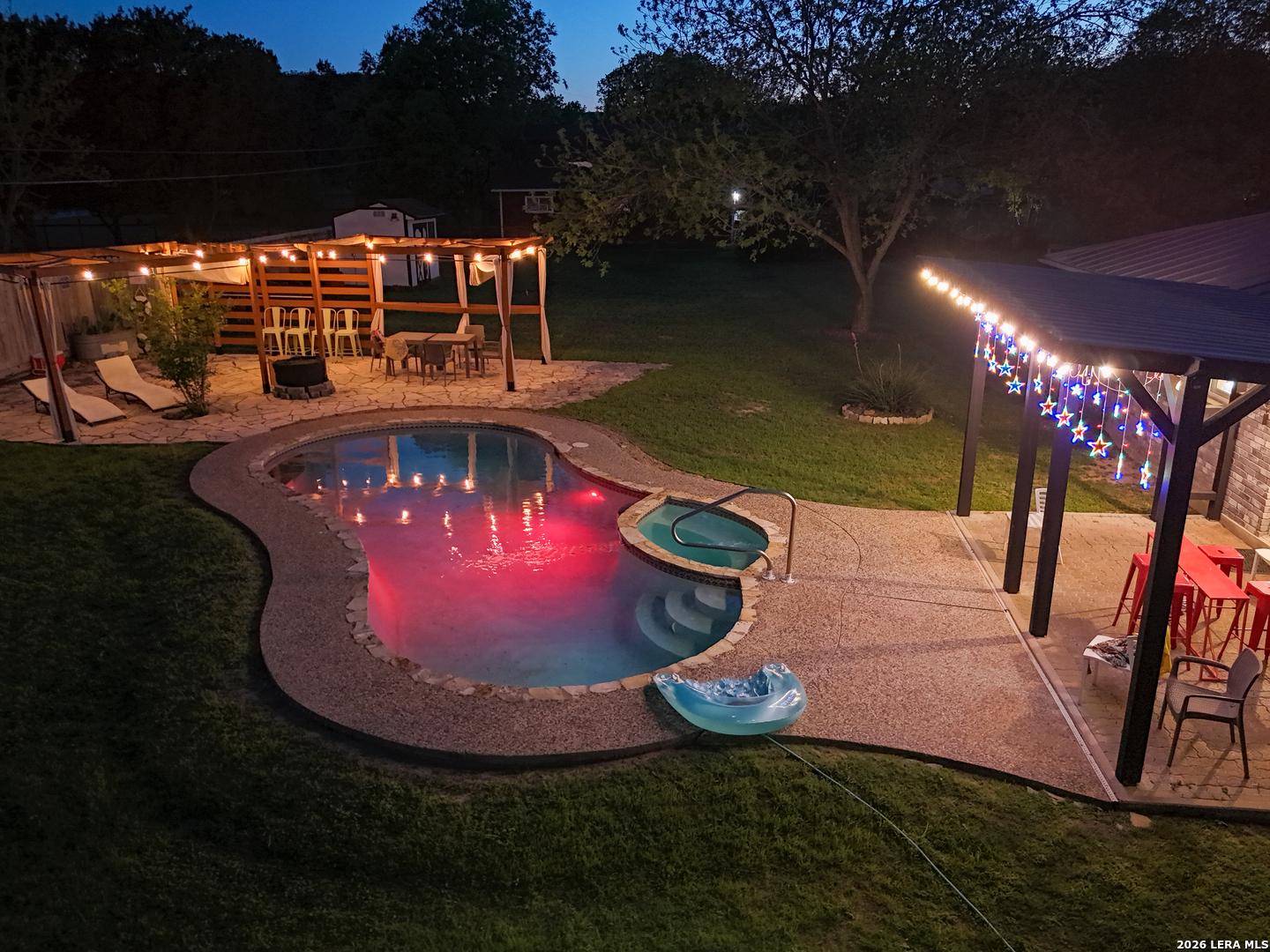 Image 2: Covered Patio, Pergolas Dining, Pool & Hot Tub