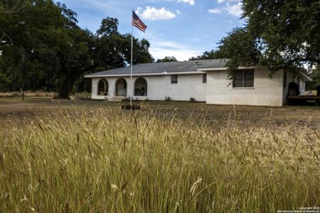 10406 Park Road 37