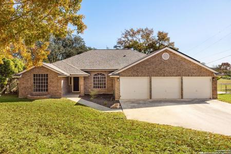 313 Ridge Crest