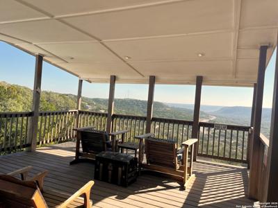 820 Hill Top