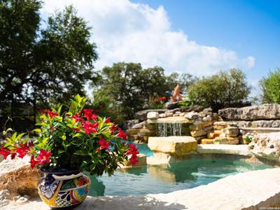 209 River Cliff Place