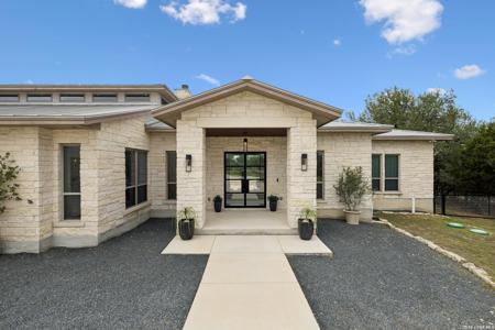3214 Comal Springs