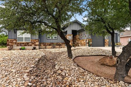 1403 COTTONWOOD RD