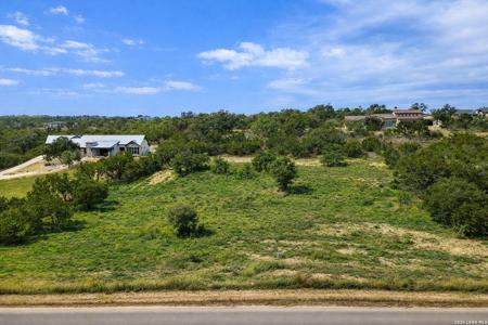 2117 Alto Lago