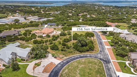 256 San Salvadore