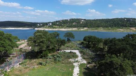 2136 Canyon Lake Dr