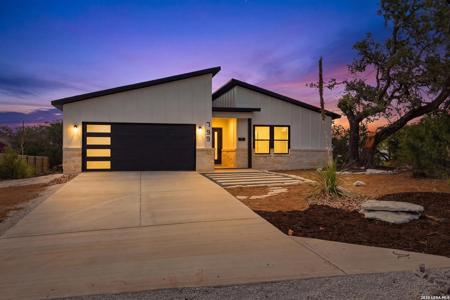 799 Mockingbird Cove