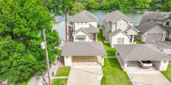 2238 Williams Lakeshore
