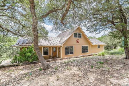 5093 Chimney Rock