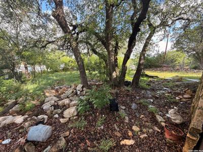 626 LA CRESTA DR