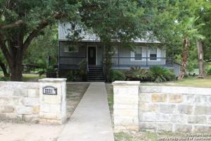 2221 Lakewood Dr