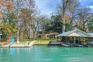 484 TURTLE LN