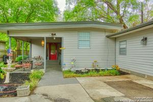 130 LEE ST