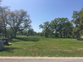 208 Lucy Ln